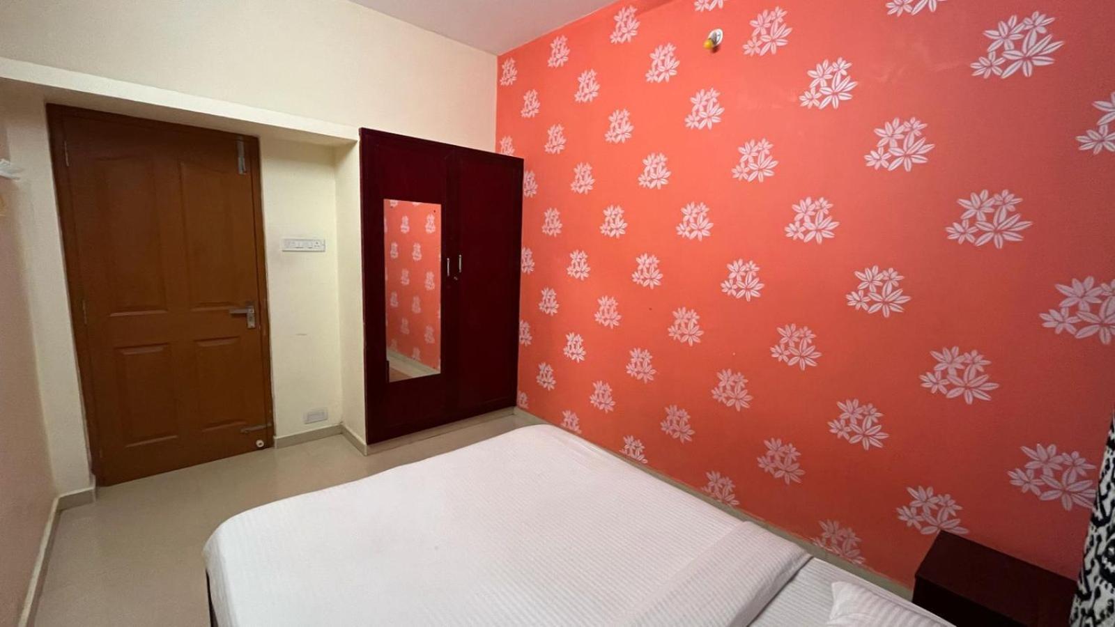 Shri Sai Balavany Residency 퐁디셰리 외부 사진