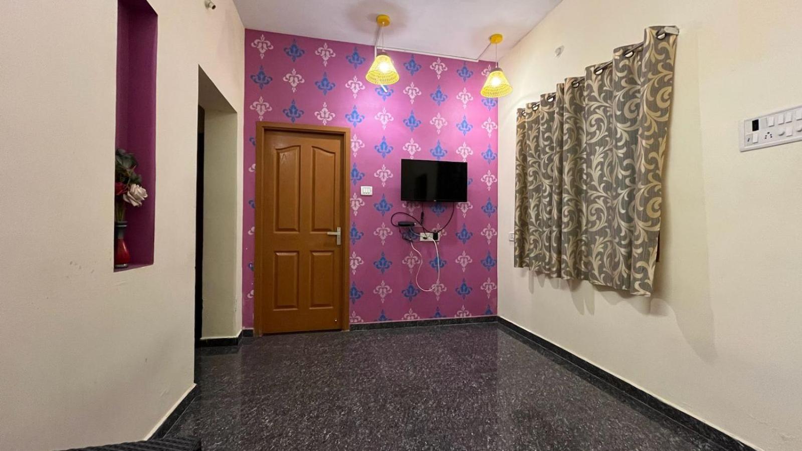 Shri Sai Balavany Residency 퐁디셰리 외부 사진